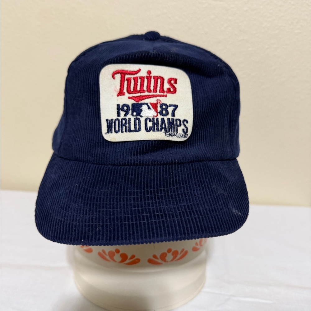 VTG Minnesota Twins 1987 World Series Champs Navy corduroy SnapBack Cap